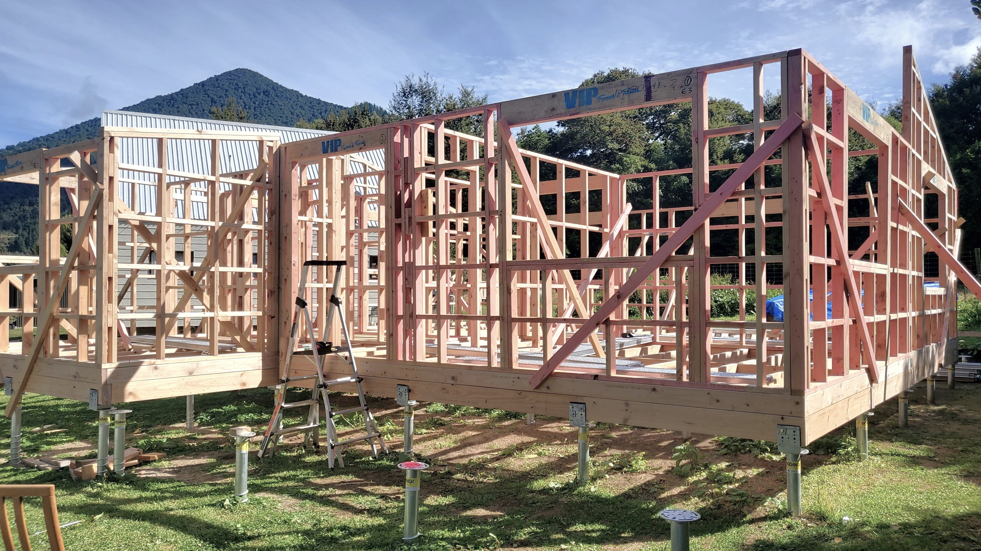 Traditional Ronta House Frame Lake Rotoroa House – BACKCOUNTRY STUDIO